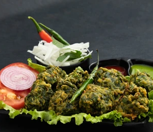 Aaku pakodi
